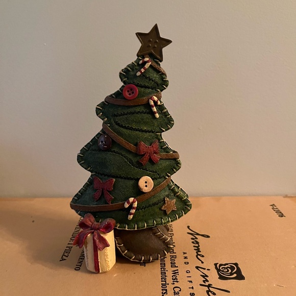 8 inch Home interiors shelf sitters. 8 inch tall. Set of 3 - Picture 4 of 5